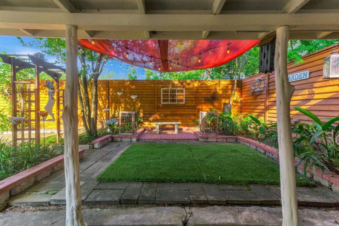 Spacious Airbnb Rental in Houston Texas