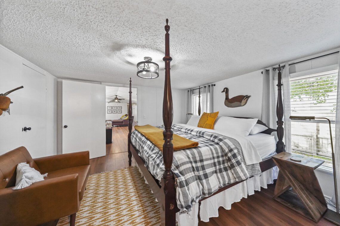 Airbnb Rental in Willis Texas