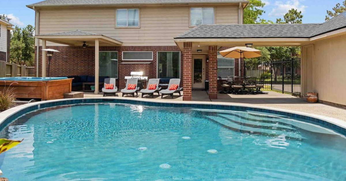 Cypress TX 4BR Pool Hot Tub EV Charger — Sleeps 20