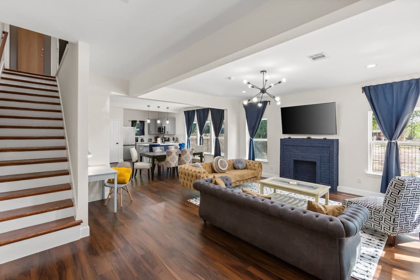 4010 Live Oak Unit B — 3BR King Beds Near Houston Medical Center