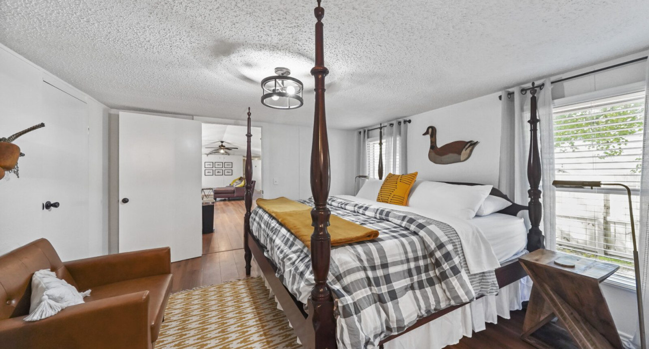 Airbnb Rental in Willis Texas