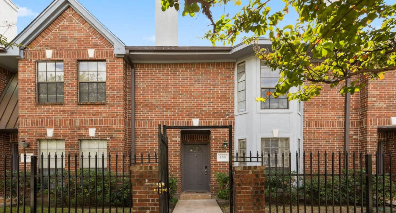 Top Fully Furnished House in Houston Texas Top Fully Furnished House in Houston Texas