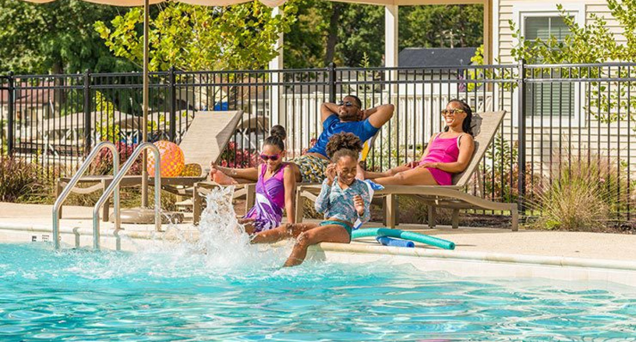 Cove_202401_1741700_WebImages_740x504_OnPgImg_CoveSylvanBeach